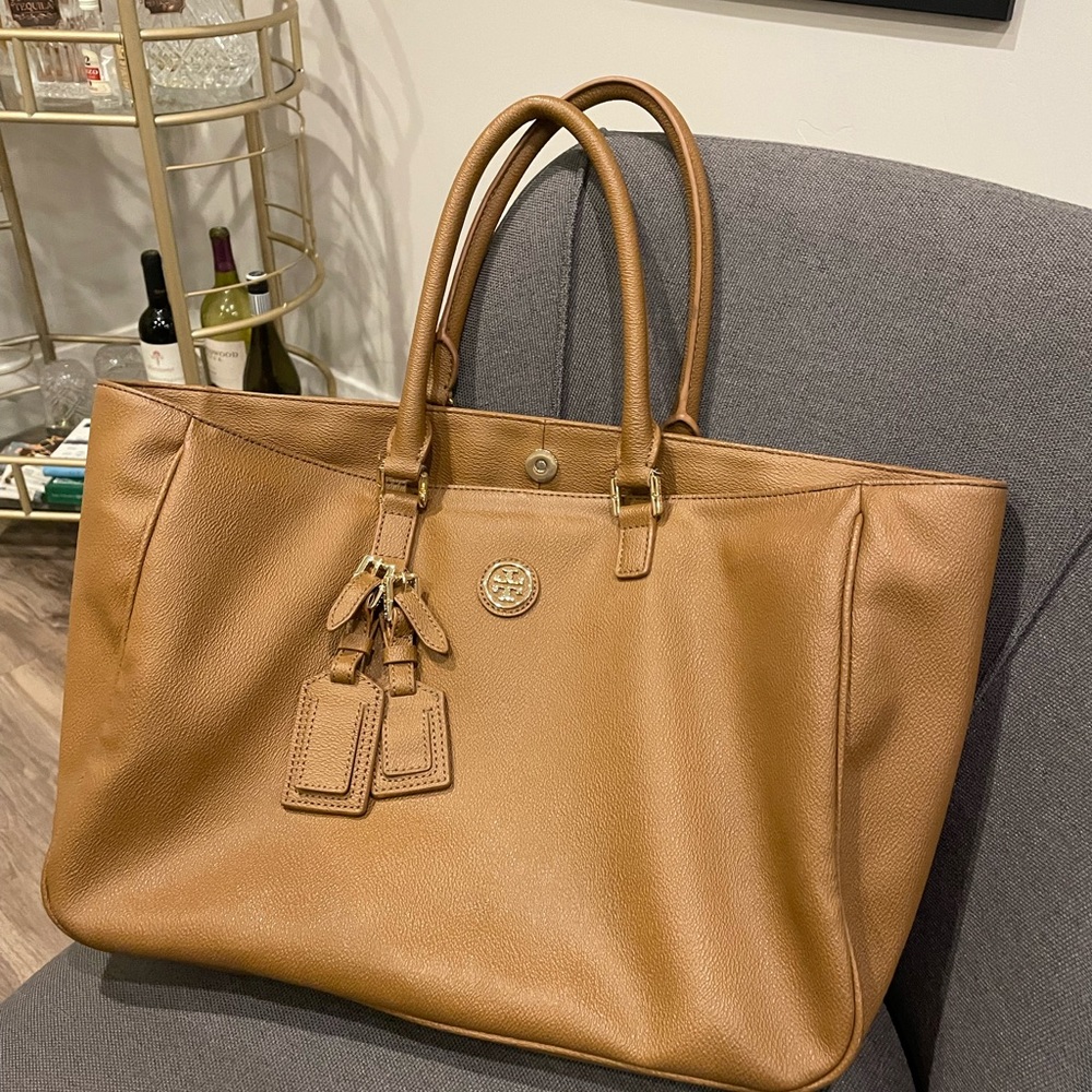 Tory Burch Roslyn Luggage Tote